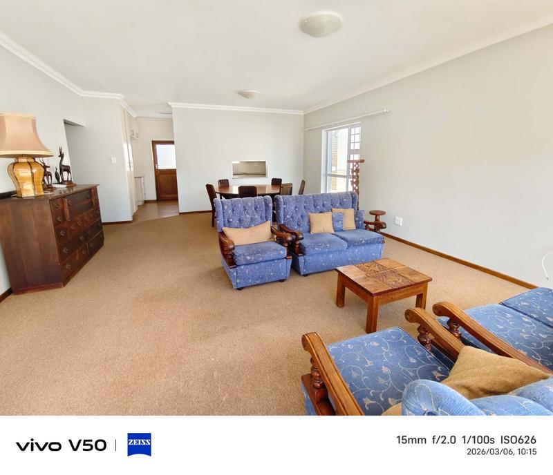 2 Bedroom Property for Sale in Heiderand Western Cape